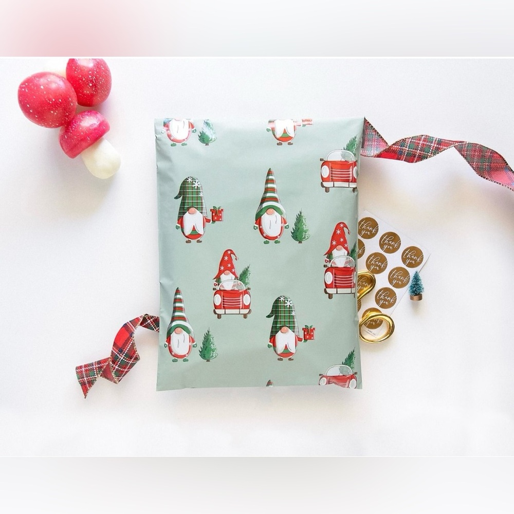 Gnomes 20 Poly Mailers 10x13 *Buy Now Price*